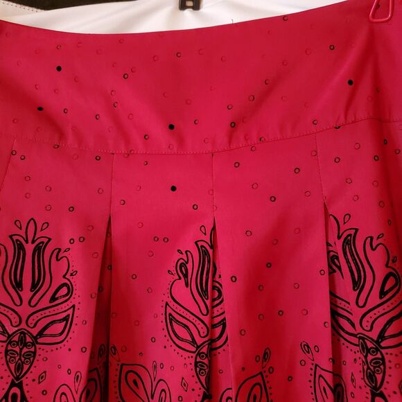 Apt 9 Red & Black Floral Boho Layered Skirt, Size 8 - Picture 4 of 8